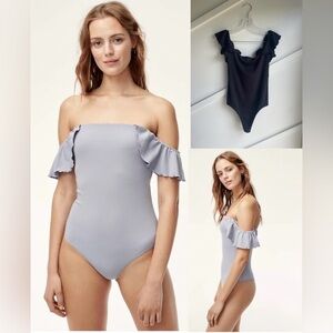 Aritzia Wilfred Maeva Ruffled Off-shoulder Black Bodysuit size M